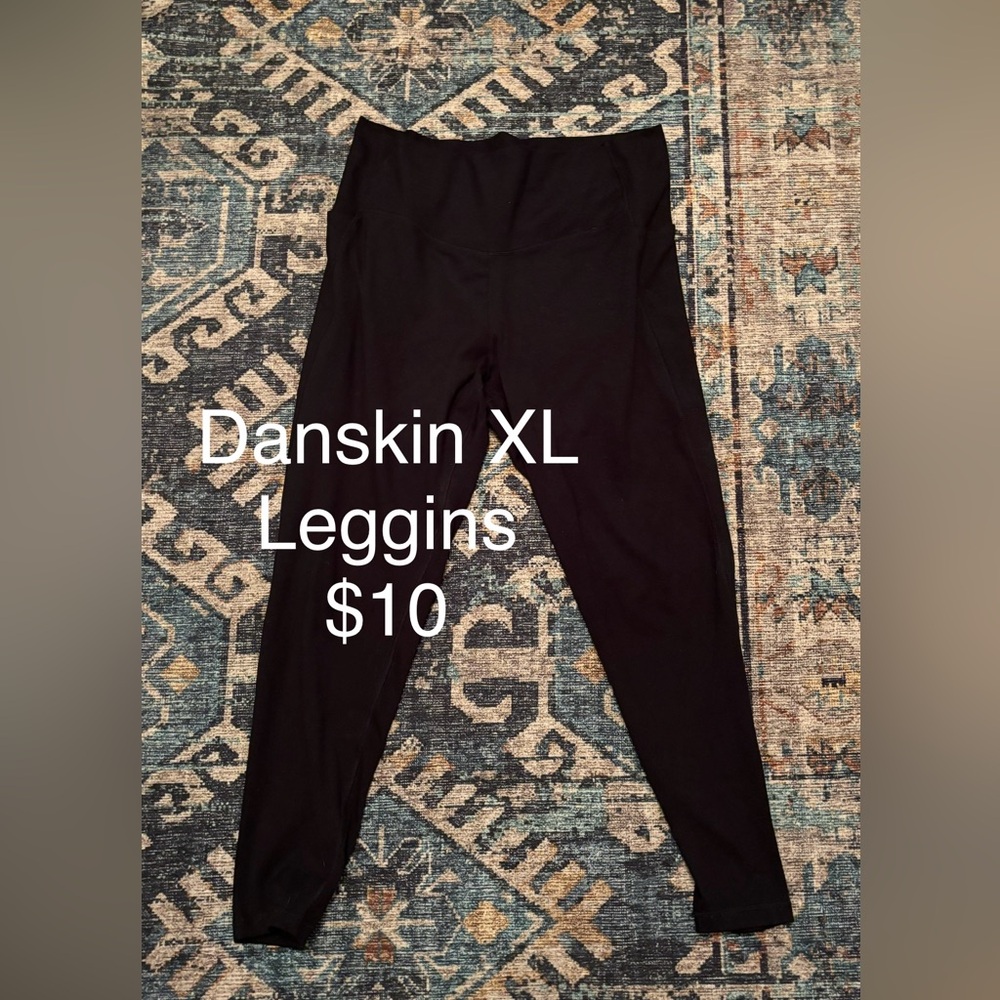 Women’s XL black full-length leggings